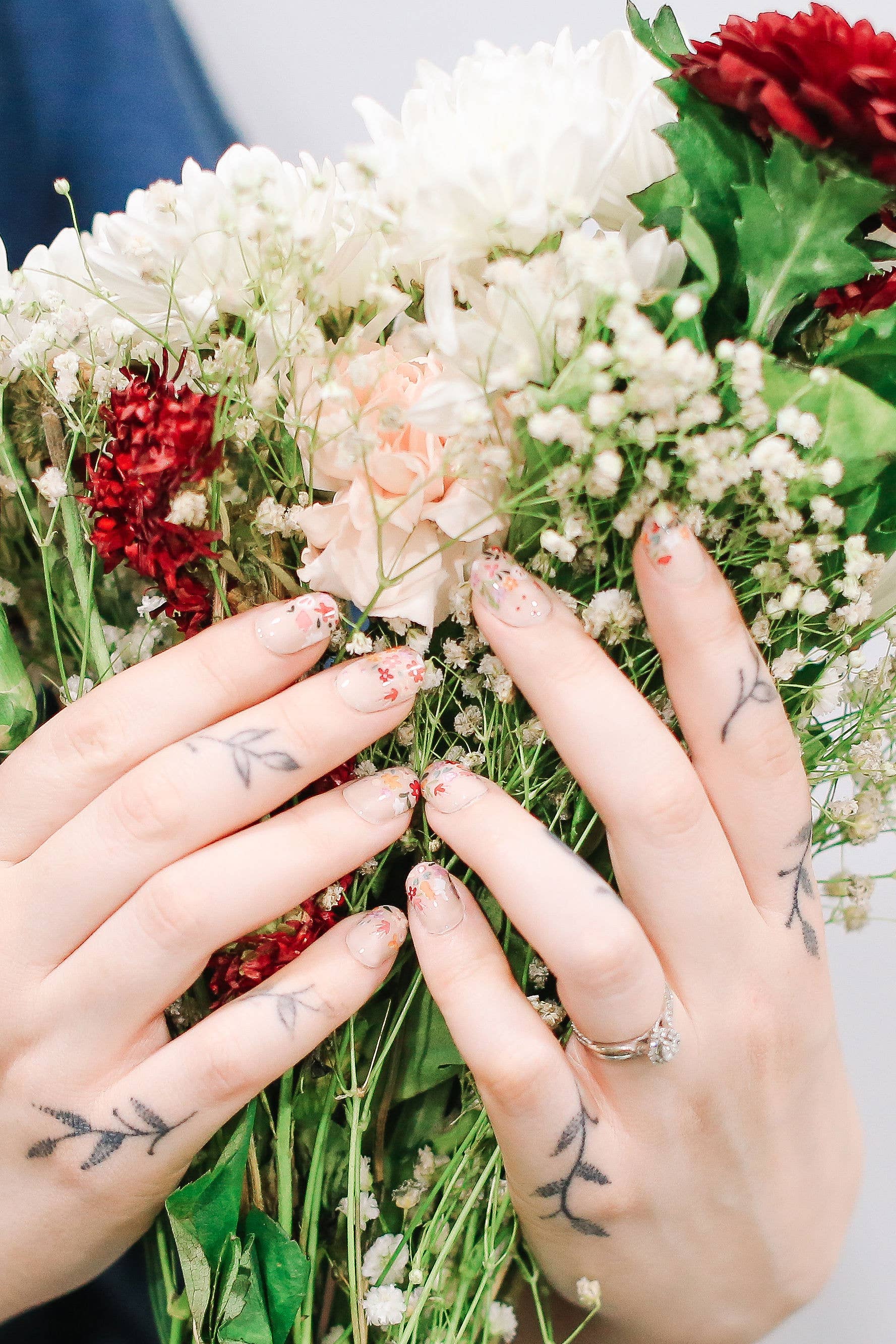 Modgloss - Wholesale Nail Art/Decal - Translucent "French Wildflower Bouquet” Floral Nail Wrap Kit5