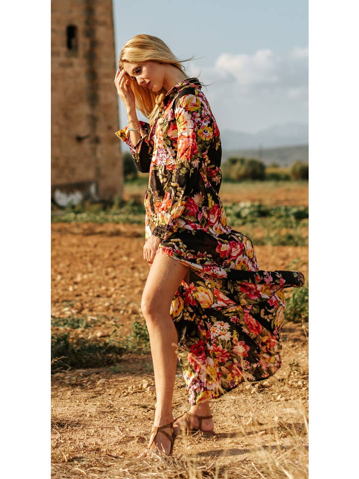 Miss Kitsch – Vestido - Mulher por atacado – Vestido longo boho de algodão preto com flores, vestido camisa, vestido maxi, vestido floral feminino, modelo Mallorca6
