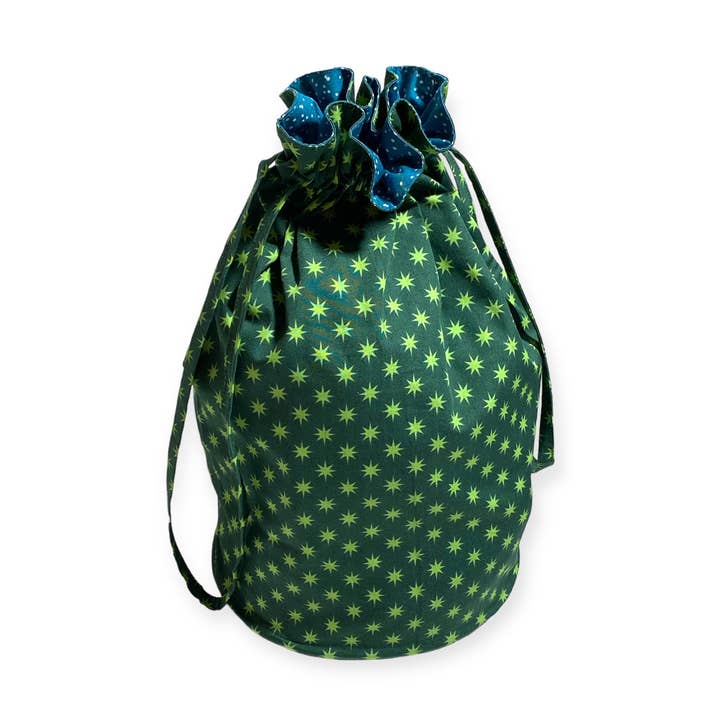 Bolsa de Regalo de Tela Reutilizable Mediana | Estrellas y Nieve para venta al por mayor de Shiki Wrap