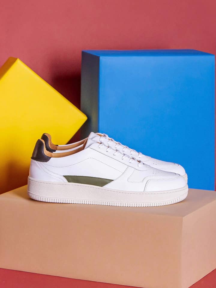 Vasco Sneakers - Hvid, Sort, Kaki for engroshandel hos Pied de Biche