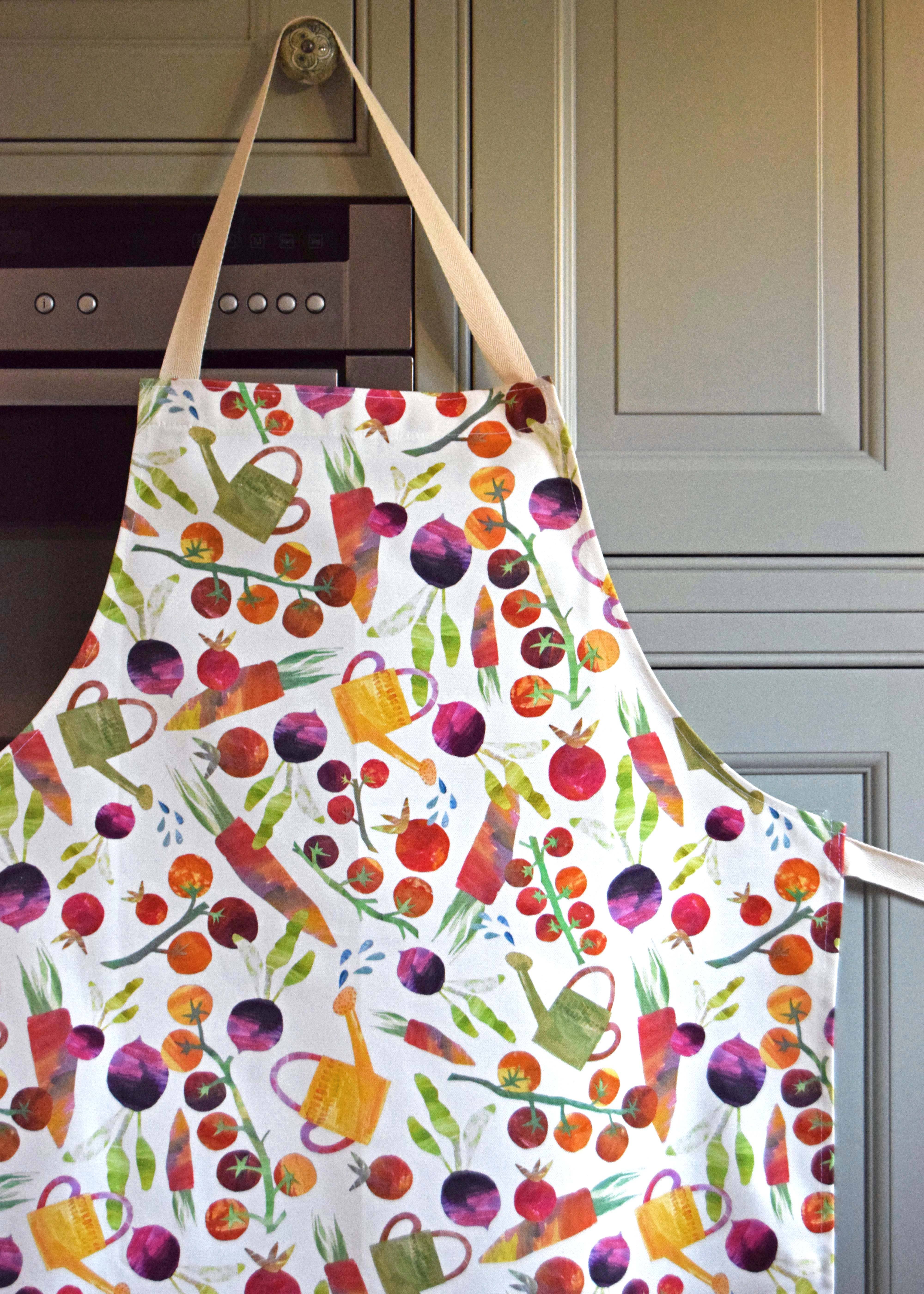 Freya Snow - Wholesale Apron - Busy Vegetable Cotton Apron1