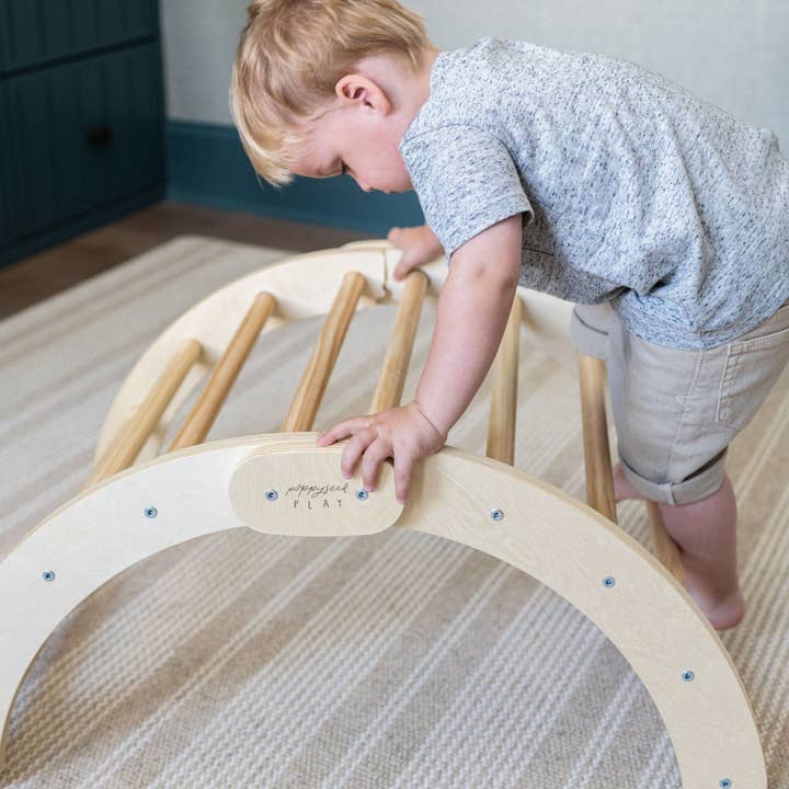 Poppyseed Play - Vente Jouet en bois – enfant - Arche d'escalade pliable2