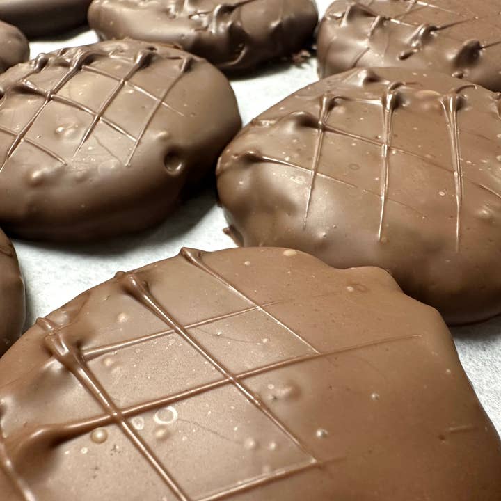 O'Chocolate Chip Cookie Dipped w/ Milk Chocolate 3 Pack for wholesale by O'Shea's Candies Sweet Shop