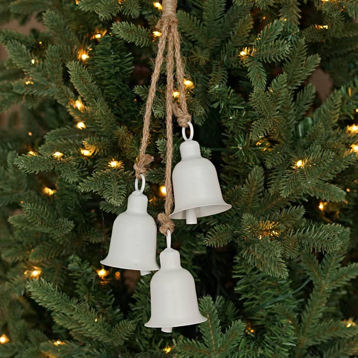 570537- 15inL White Cottage Bell Cluster- 3pcs 4Lx2.5D for wholesale by Impressive Enterprises, Inc.