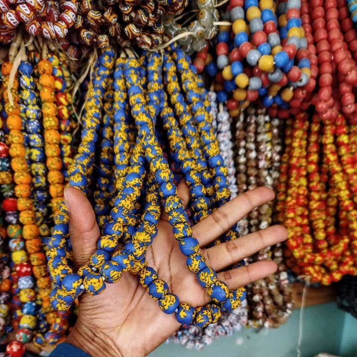 African Craft Collection – Großhandel Perlen – Glasperlen für Schmuckherstellung – Krobo Rundperlen9