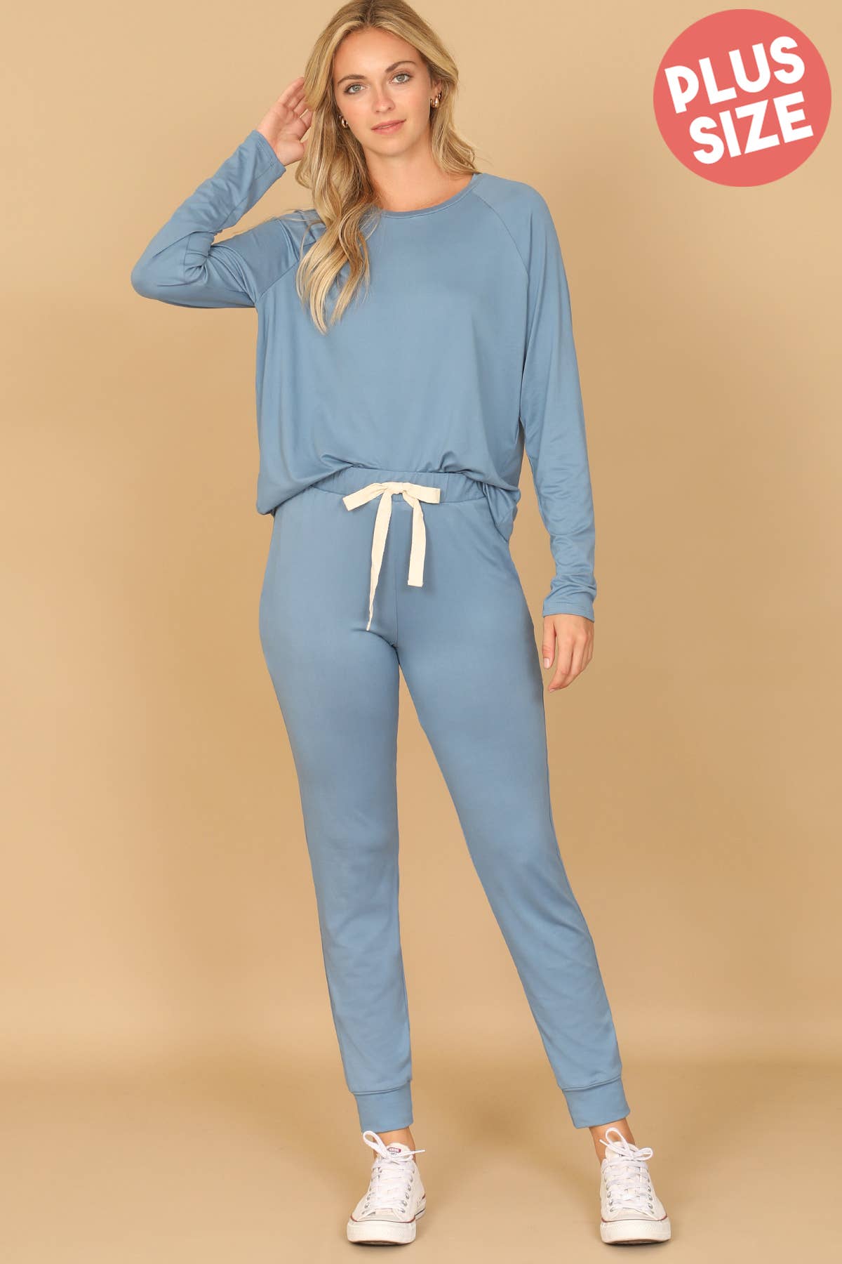 You & Me - Vendita all'ingrosso Pantaloni sportivi/da jogging loungewear - Donna - Set maglia a maniche lunghe e joggers taglie forti YMP40001XV con cintura da annodare.3
