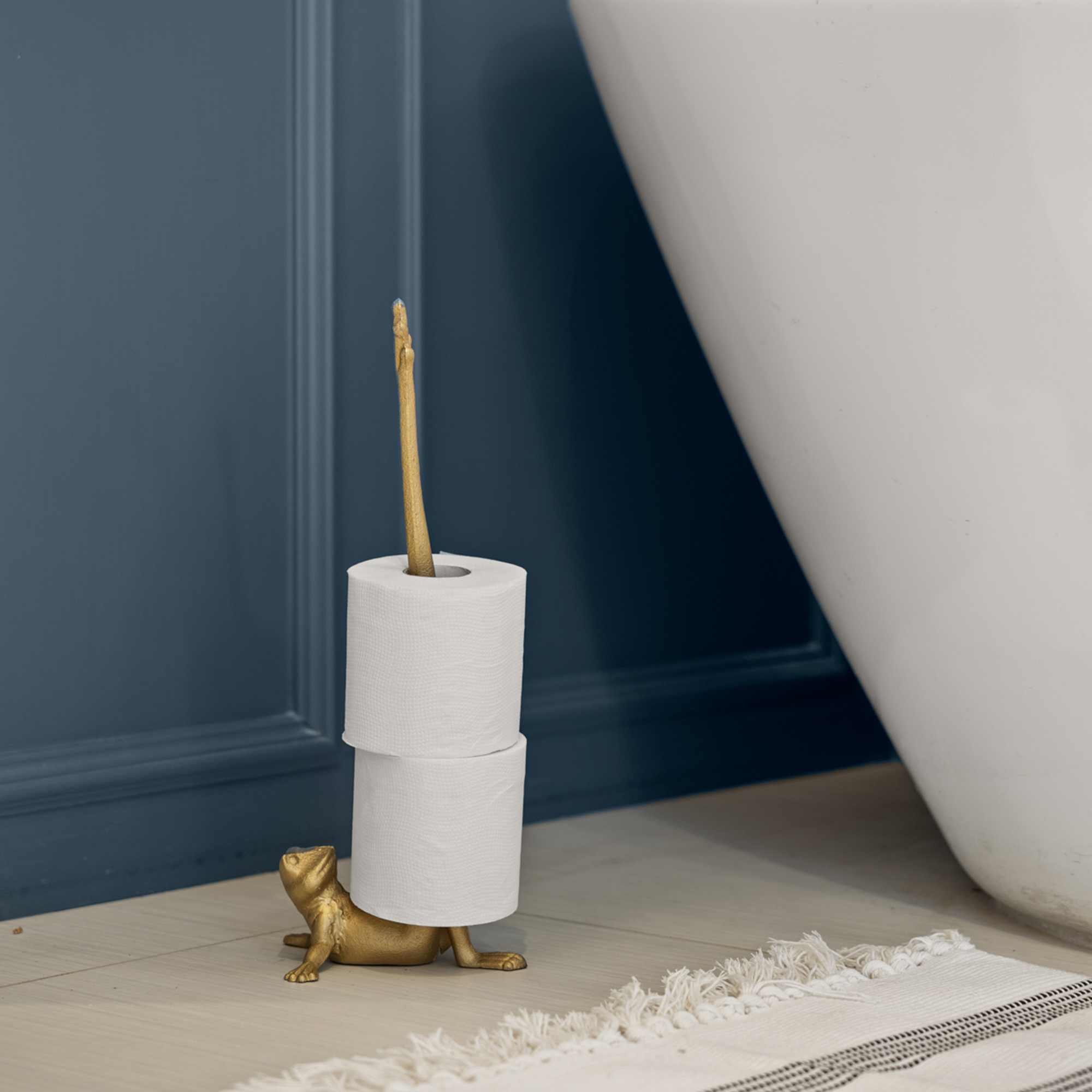 Wall Charmers – wholesale Paper towel holder – Gold Frog Paper Towel Holder, 14"11