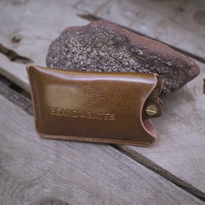 Beard & Bates - Wholesale Pouch - Men's - Genuine Leather Pouch - For The Sandalwood Switchblade Comb2