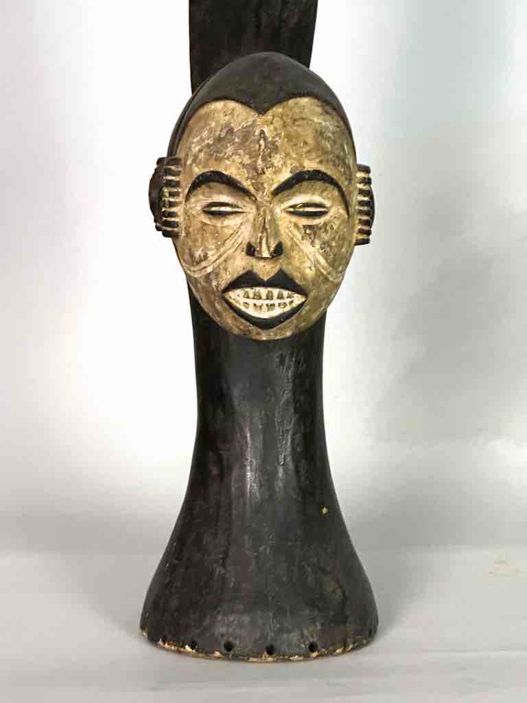 The Niger Bend - Vendita all'ingrosso Scultura - Statua vintage con stemma della danza Igbo Janus Heads | 24" - Nigeria14