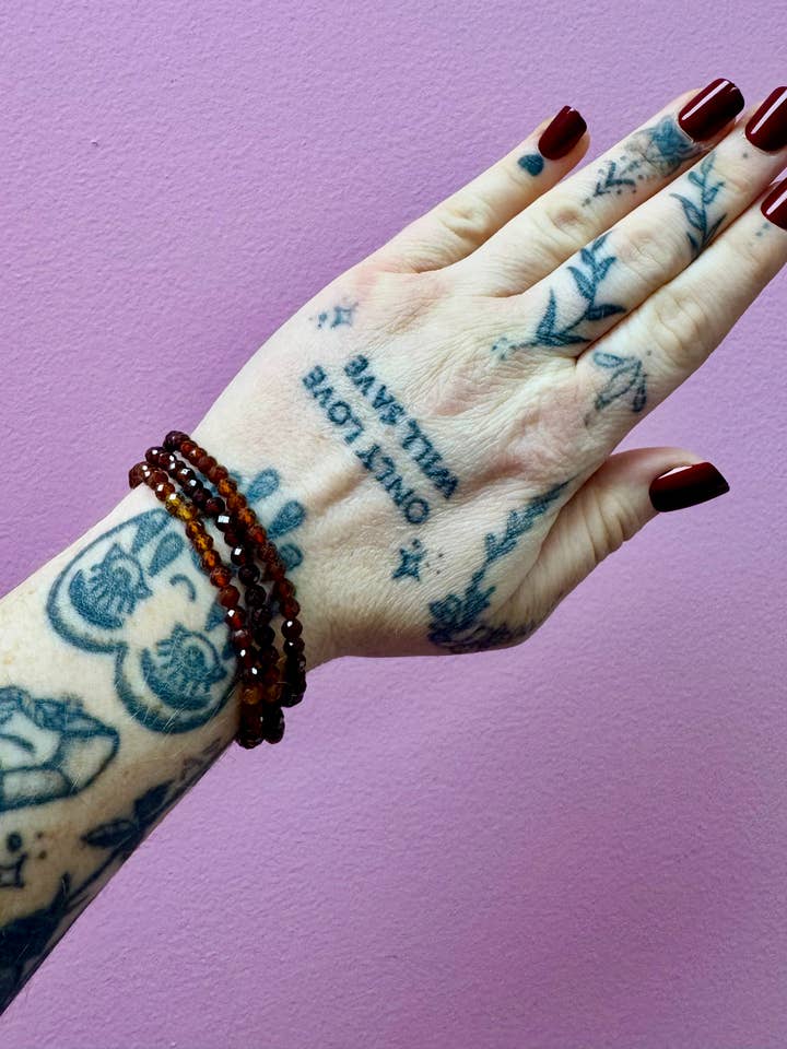 Natural Garnet Faceted Ombrè Bracelet 4mm for wholesale by Luxury House of Crystals