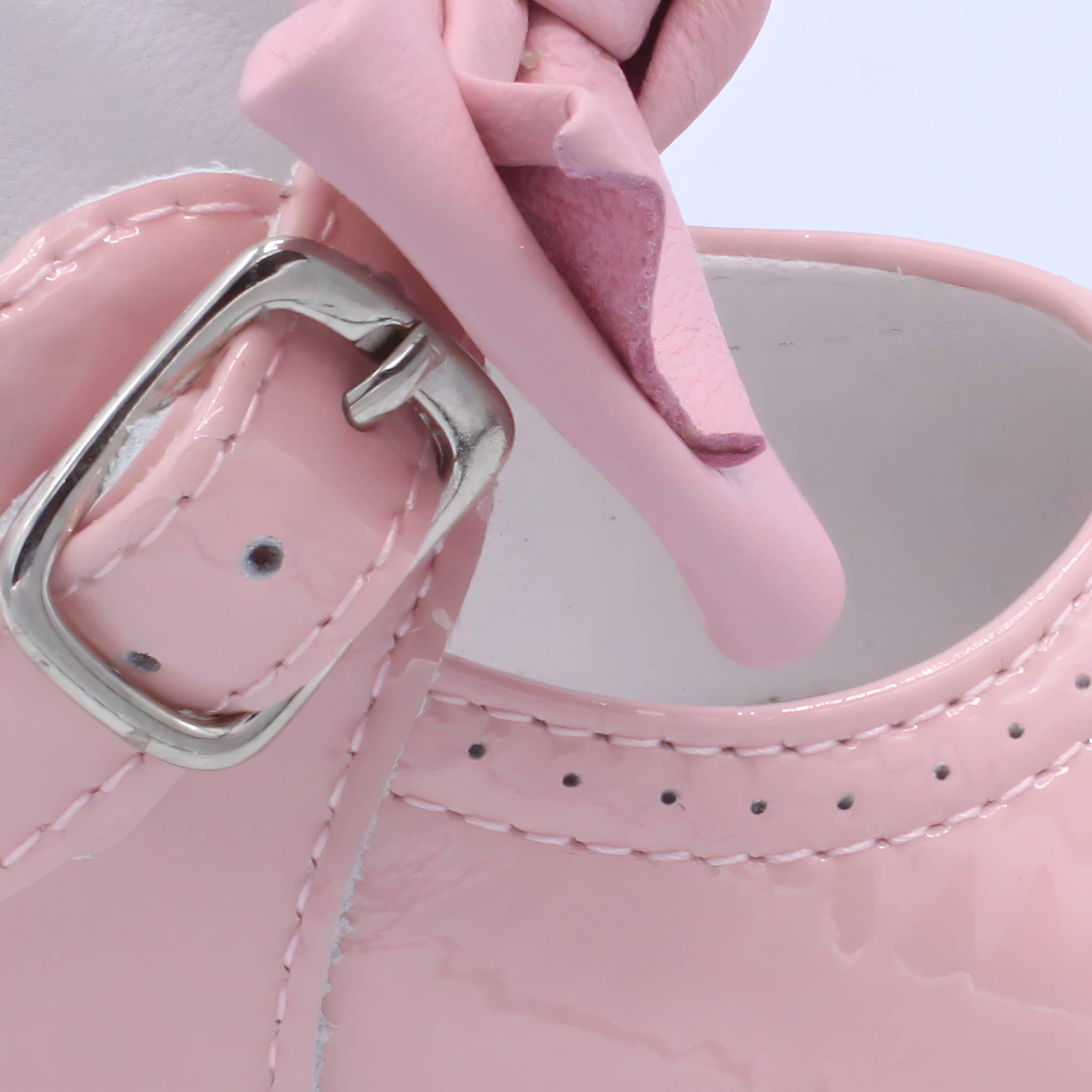 Borboleta – wholesale Dress shoes – Kids – Girls Patent Bar Shoes with Removable Knotted Bow11