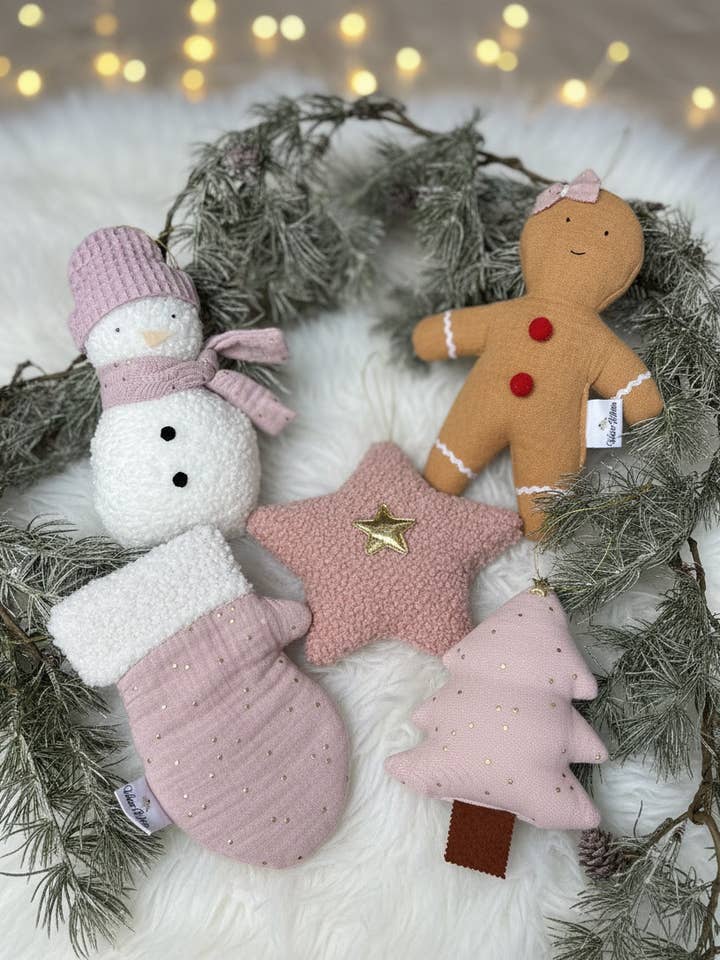 Handmade Christmas Plush Decorations – Snowman, Gingerbread, Star, Tree & Mitten Ornaments for Kids Room Decor for wholesale by Velvet White