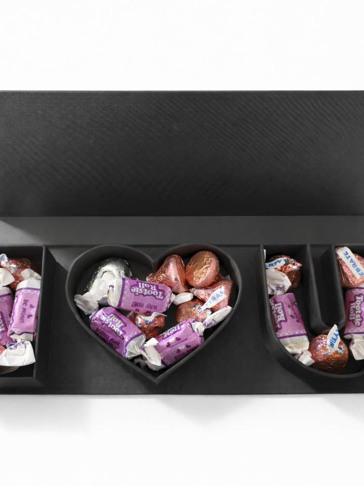 Boîte à Bonbons Je t'aime – Boîte Cadeau Imprimée en 3D “I ❤️ U” pour la vente par Bub's Trading Post