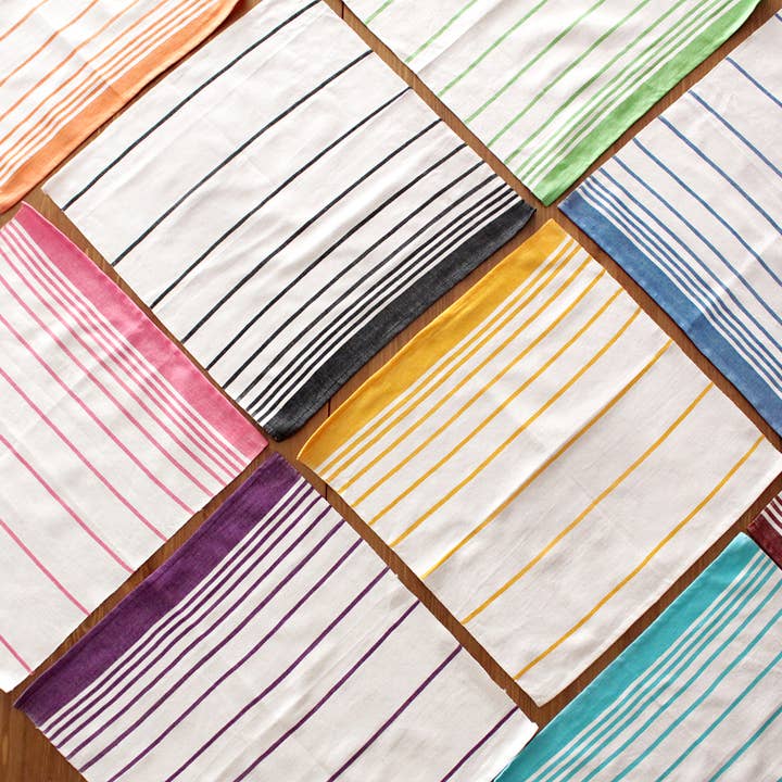 Asymetrisk rand Bordsservetter för wholesale av Kara Weaves