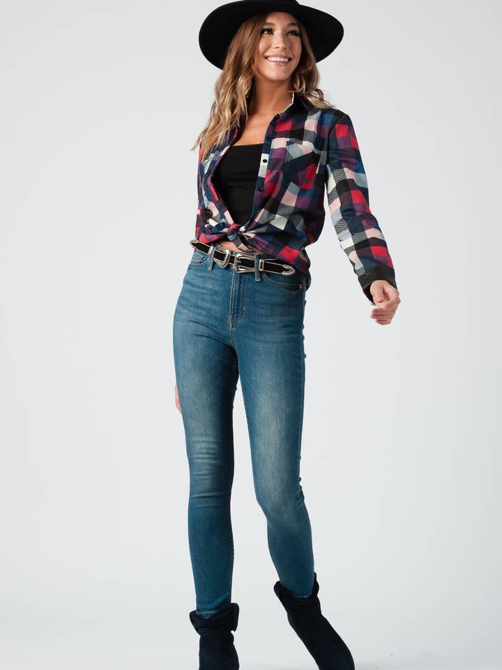 Kariertes Westernhemd mit Kunstlederdetails für den Großhandel von Lucca Couture