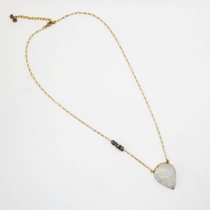 Collier Aura en pierre de lune - BP047 pour la vente par Baizaar