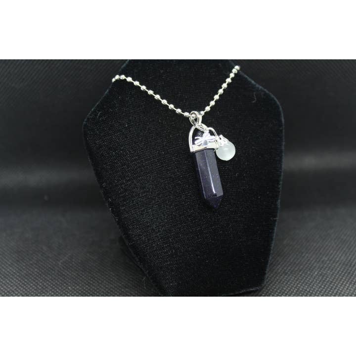 Witchcrafted in MI - Wholesale Halskettinghanger - Blauwe zandstenen klaverketting, heidense Wicca-sieraden