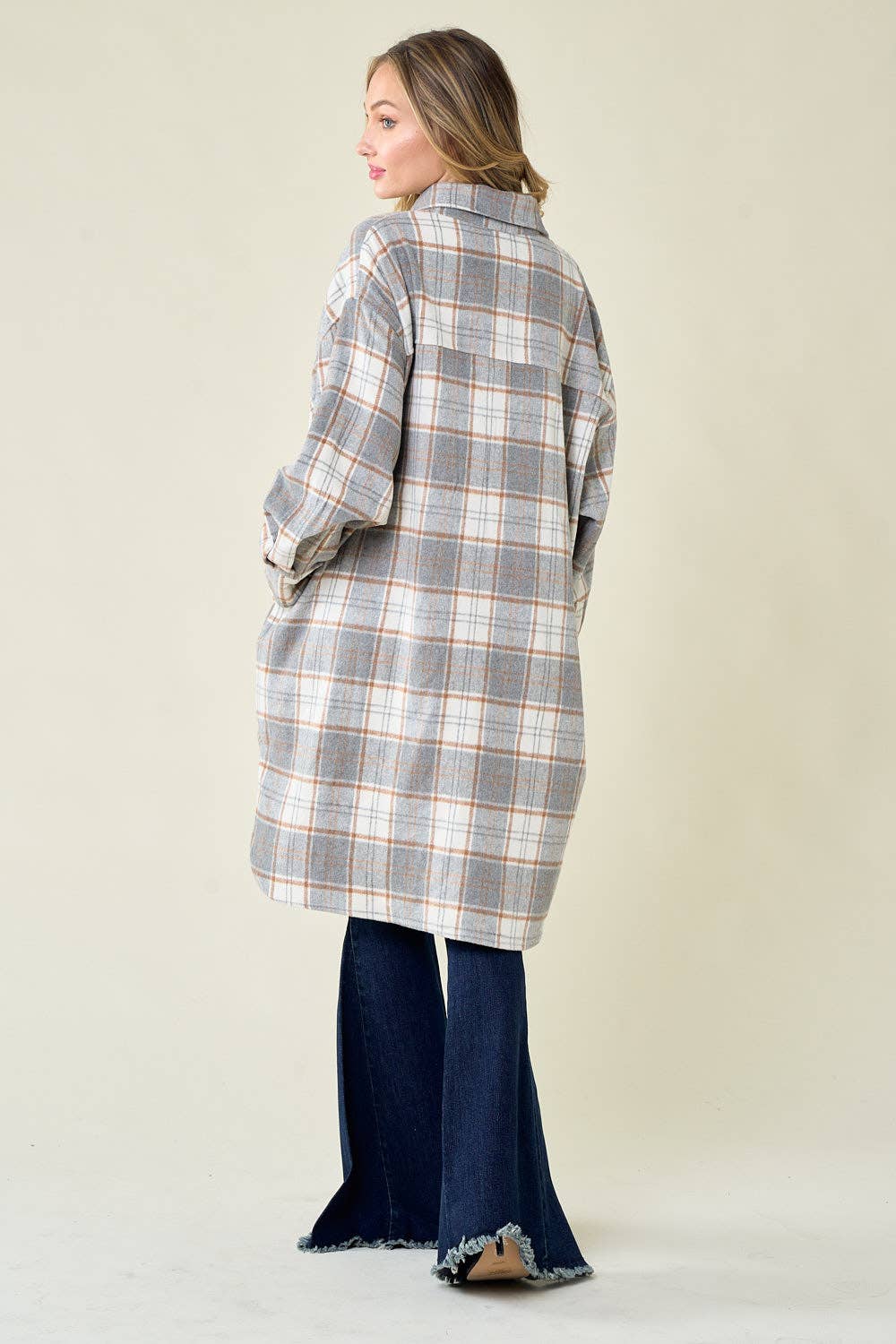 Saints & Hearts – wholesale Skjortjacka/jackett – Dam – SIJ5124H GRÅ TJOCK/TUNG KNAPPKNÄPPNING MED RUTIGT TRYCK4