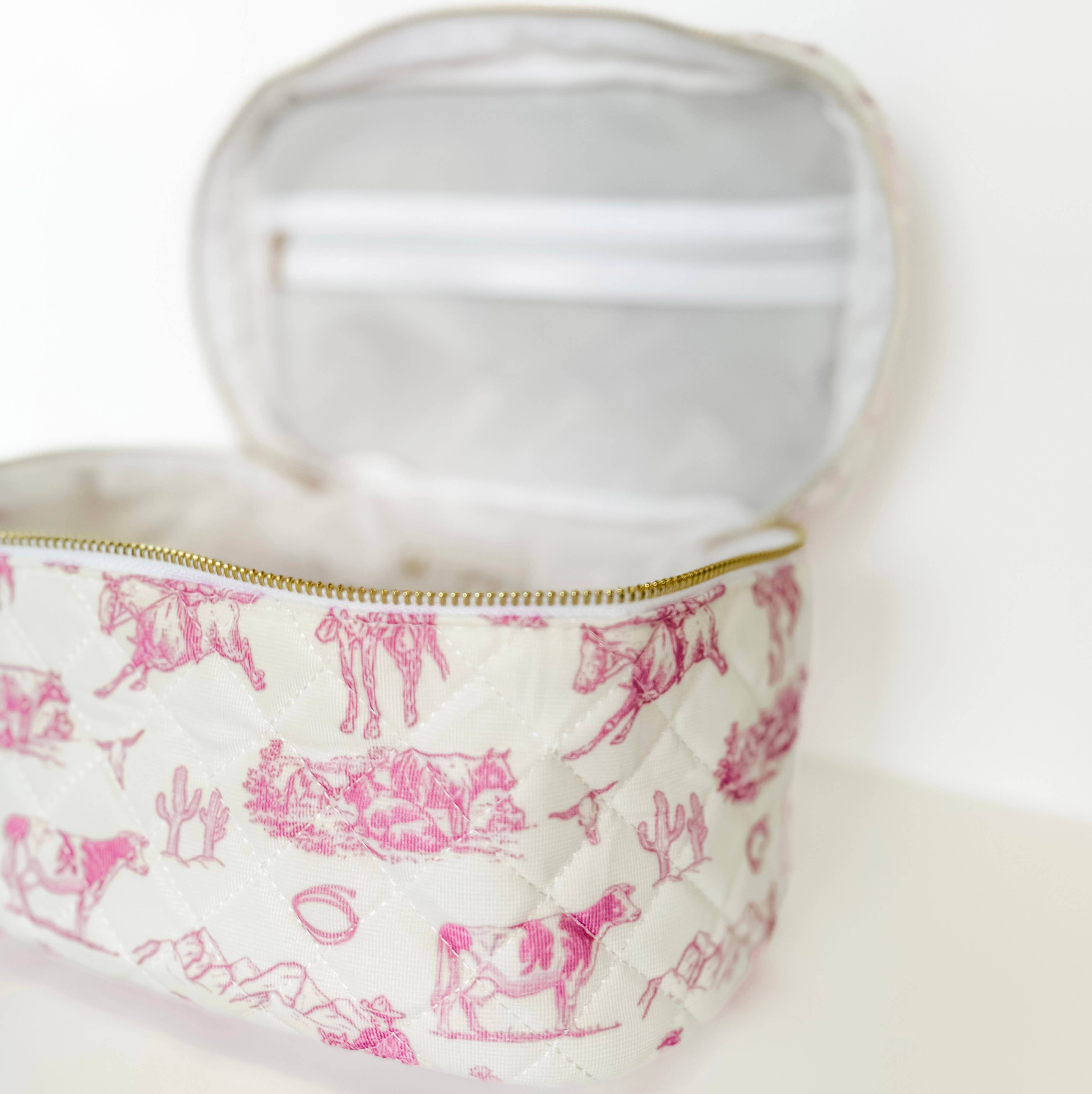 Mugsby - Wholesale Makeup/Cosmetic Bag - Cowgirl Pattern Bags, Backpack, Duffle, Cosmetic Bag13