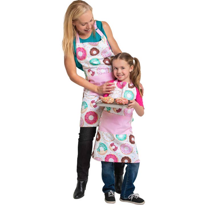 Donut Shoppe Volwassenen & Kind Schort Set – Gezelligheid in de Familiekeuken voor wholesale door Handstand Kitchen