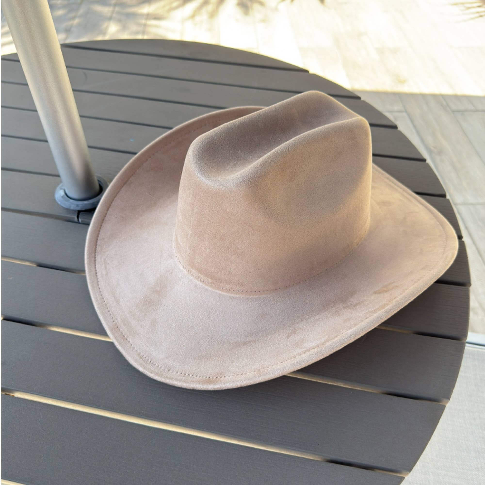 Queens INC - Wholesale Cowboy Hat - Women's - 🤠 Vegan Suede Cattleman Cowboy Hat28