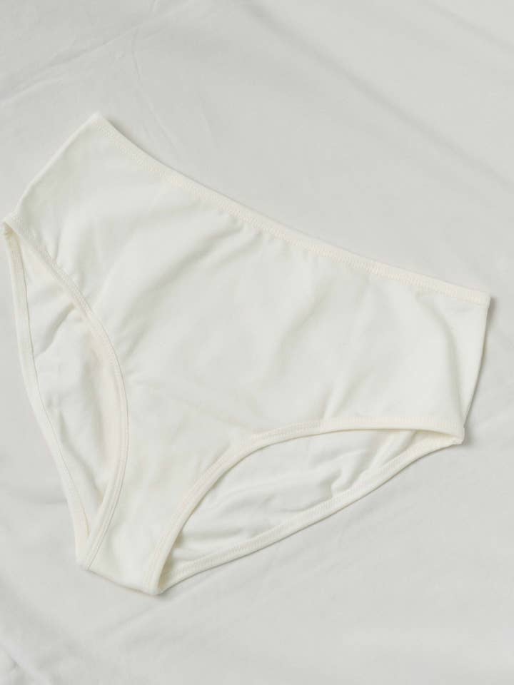 ina essentials – Großhandel Unterwäsche – Damen – Unterhose mit hoher Taille aus Baumwolle4