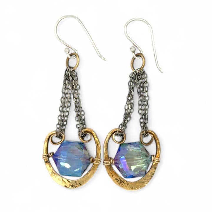 Chariot Crystal Oorbellen E83461 voor wholesale door Art by any Means Jewelry