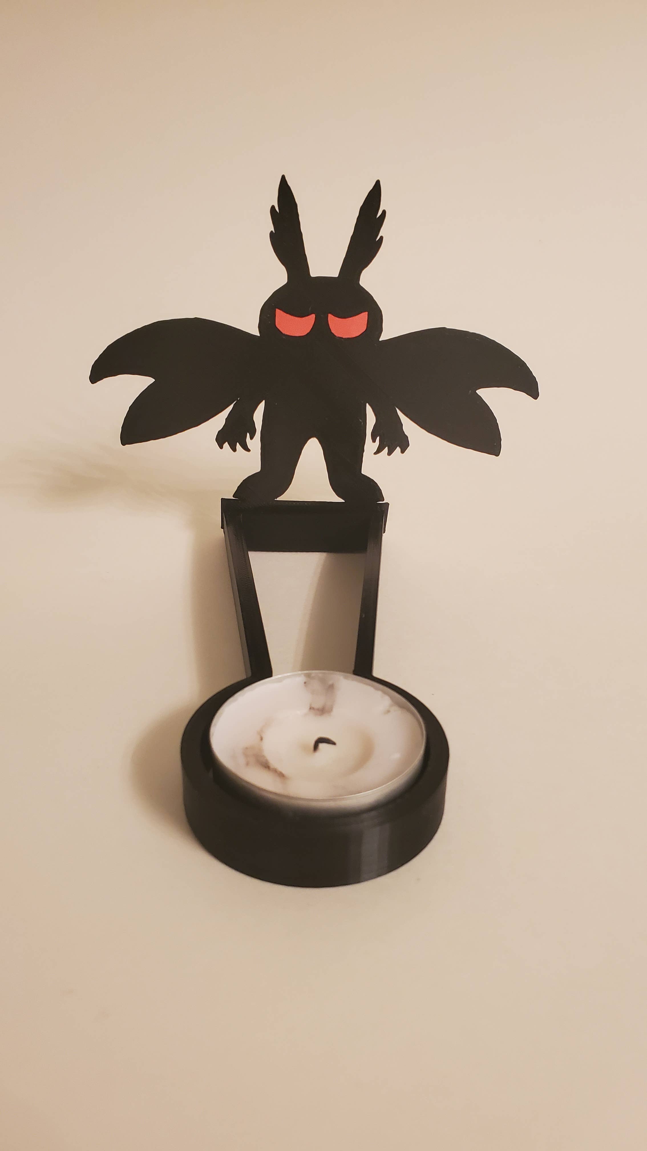 KeaLite - Wholesale Decorative Tabletop Object - KeaLite Red Eyed Mothman Shadow Caster and KeaLite Stand2