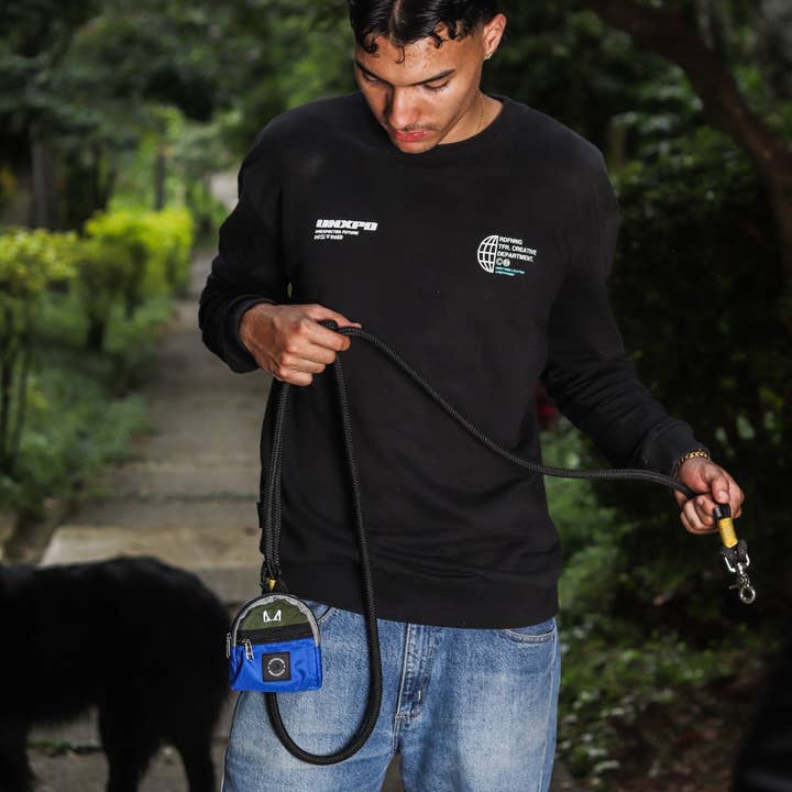 AkraCreations - Wholesale Pet Poop Bag Dispenser - Minipack – Dog Poop Bag Holder & Treat Pouch14