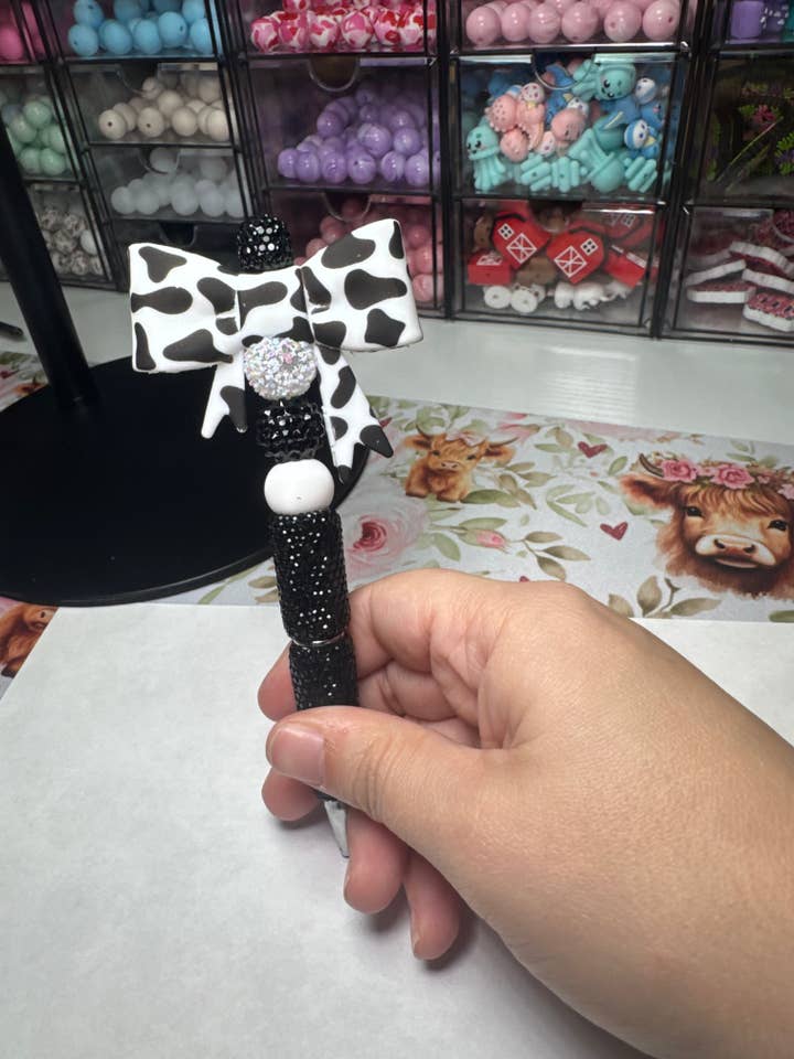 Bolígrafo Brillante de Estampado de Vaca para venta al por mayor de Sweet Rosewood Boutique