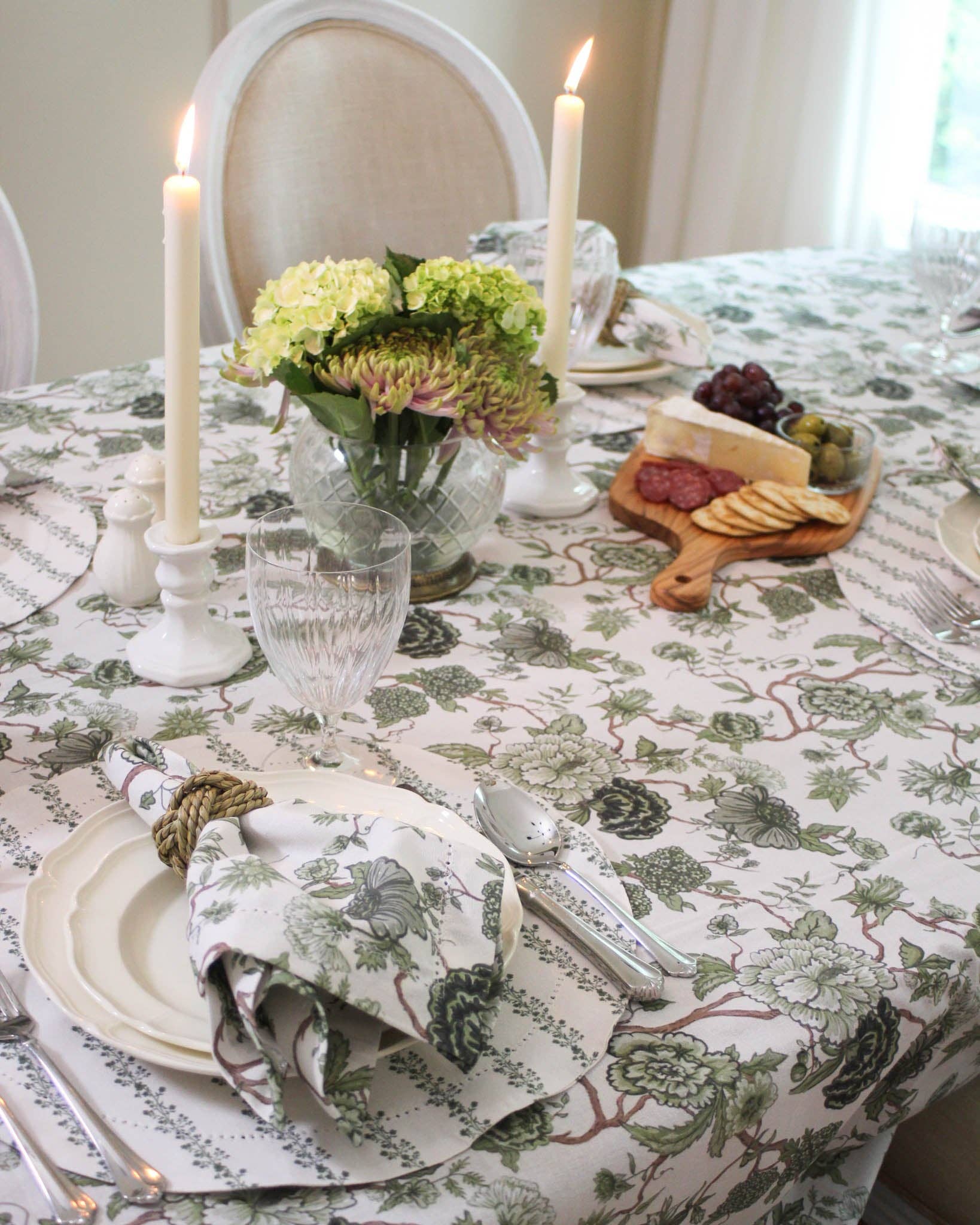 Willamere - Wholesale Dinner & Cloth Napkin - Florence Floral Napkins, Set of Four Fern2