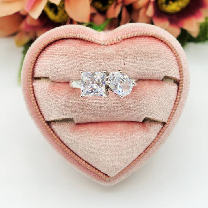 CHARIS ~ Anillo ajustable con circonita cúbica para venta al por mayor de Daemon srls