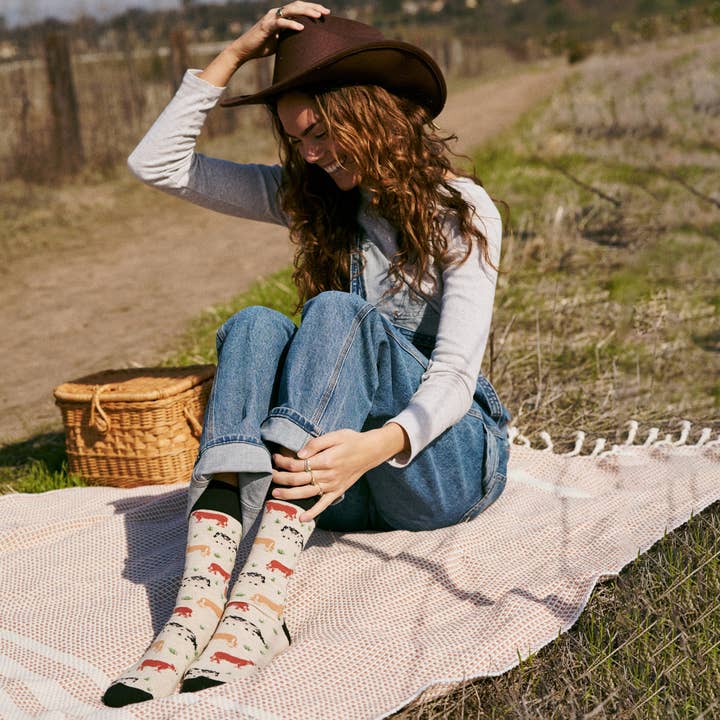 Conscious Step - Wholesale Socks - Unisex - Socks that Save Cows