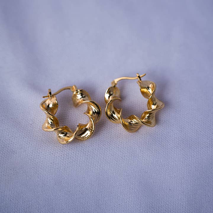 Orecchini a Cerchio in Oro Intrecciato | Gioielli Western in Argento | Regalo per la vendita all'ingrosso da parte di DIORA