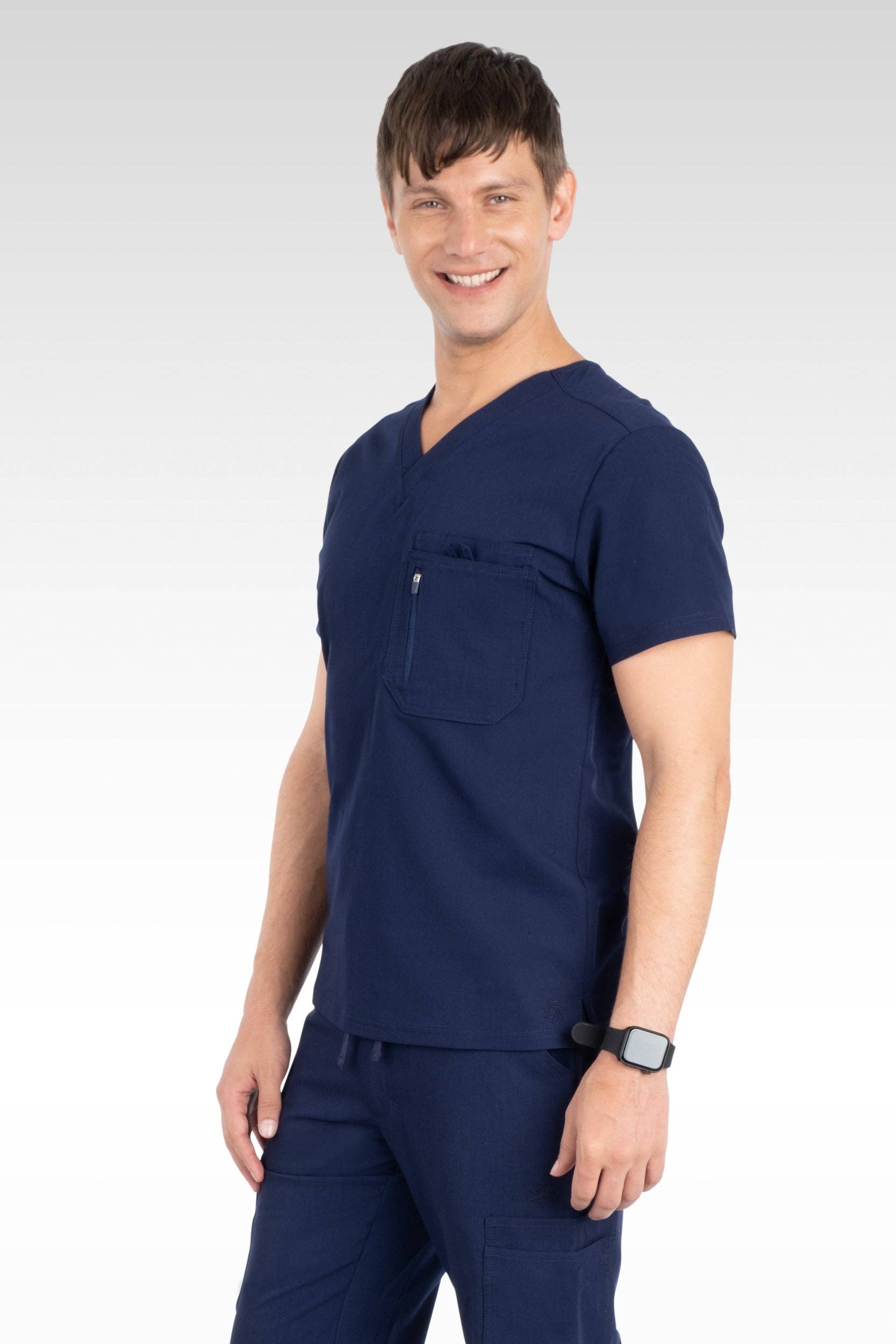 Aura Naturale - Venta al por mayor Uniforme de sanidad - Hombre - Caspian Hombre Clásico Cuello en V con 4 Bolsillos Blusa de Uniforme Médico (95001)20