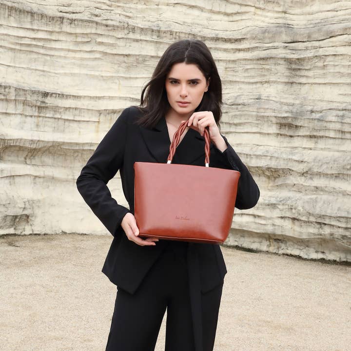 Handbag for wholesale by INES DELAURE