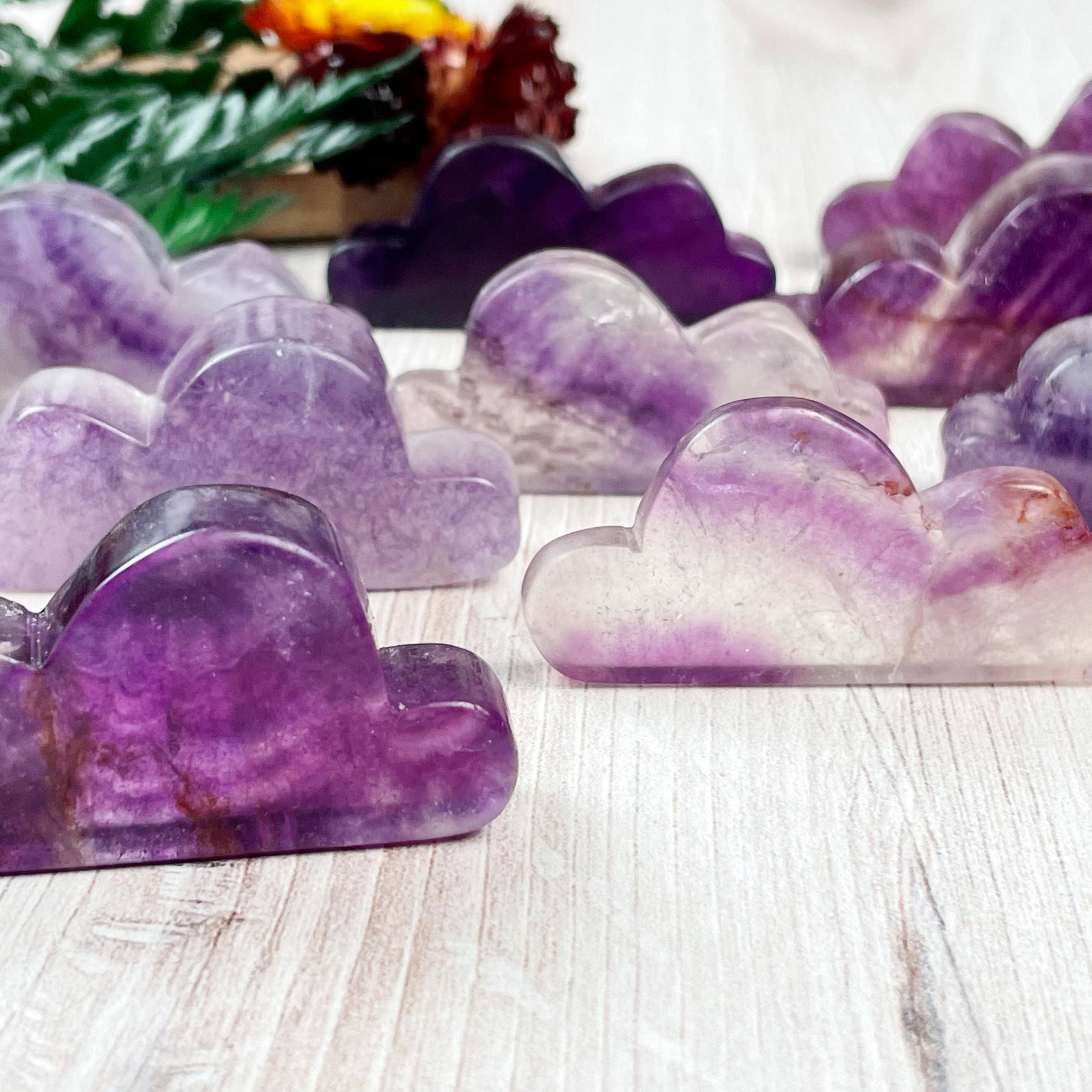 Ewelina Pas Jewelry - Vente Pierre et cristal de spiritualité - Sculpture sur nuage de fluorite violette8