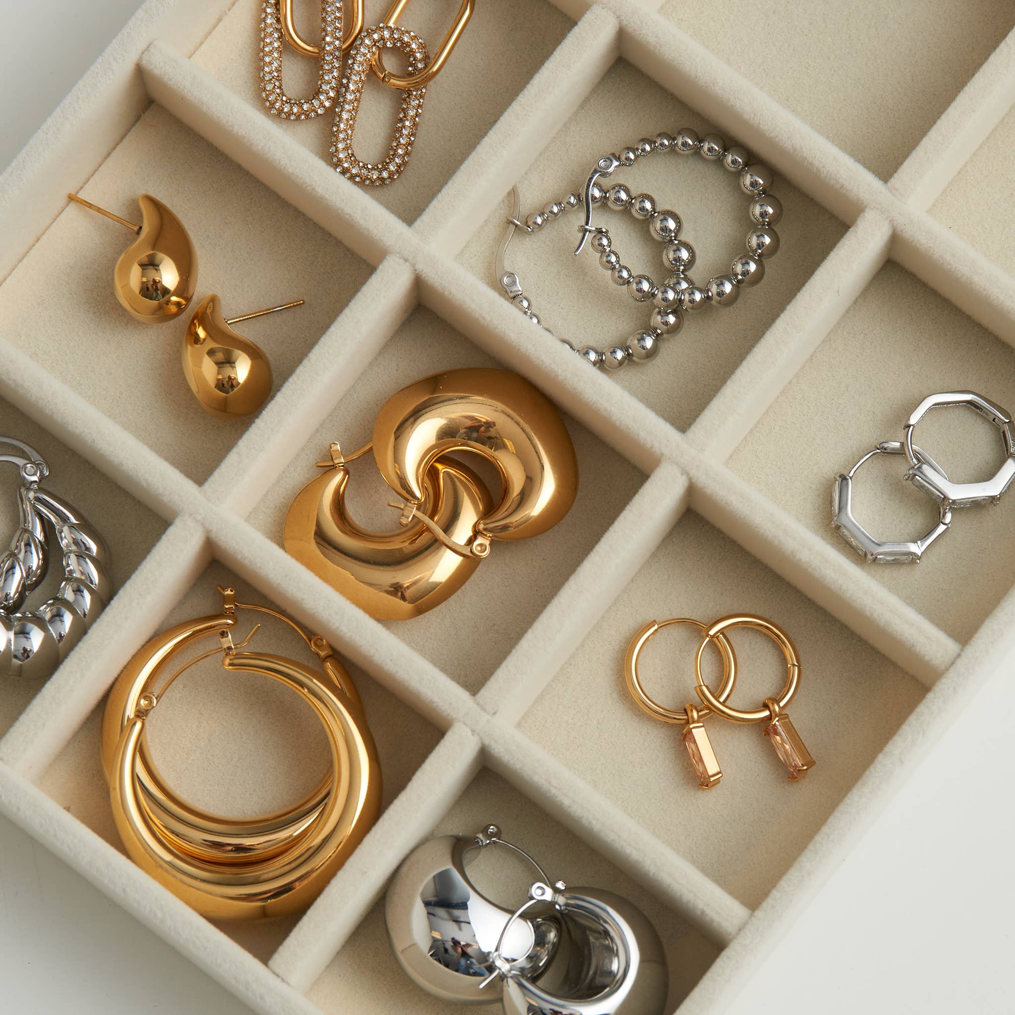 Elsie & Zoey - Wholesale Hoop Earrings - Waterproof Earrings Narelle Bubble Hoops in 18K Gold + Steel13