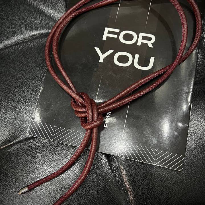 Design company-Fatma Balkir – Großhandel Gürtel – Damen – Schicker Damen-Gürtel aus veganem Kunstleder.9