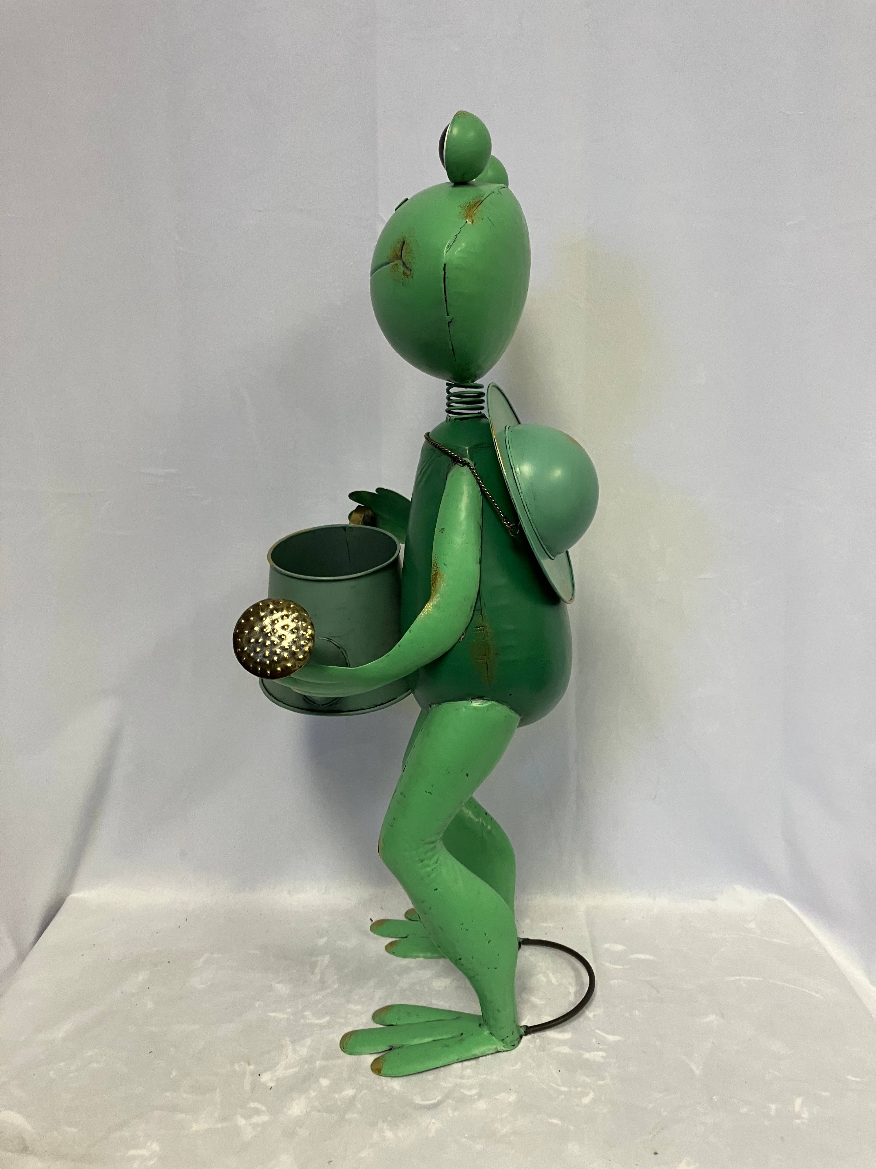 Continental Art Center - Wholesale Outdoor Ornament/Decor - Green Metal Frog Garden Statue Holding Watering Can2