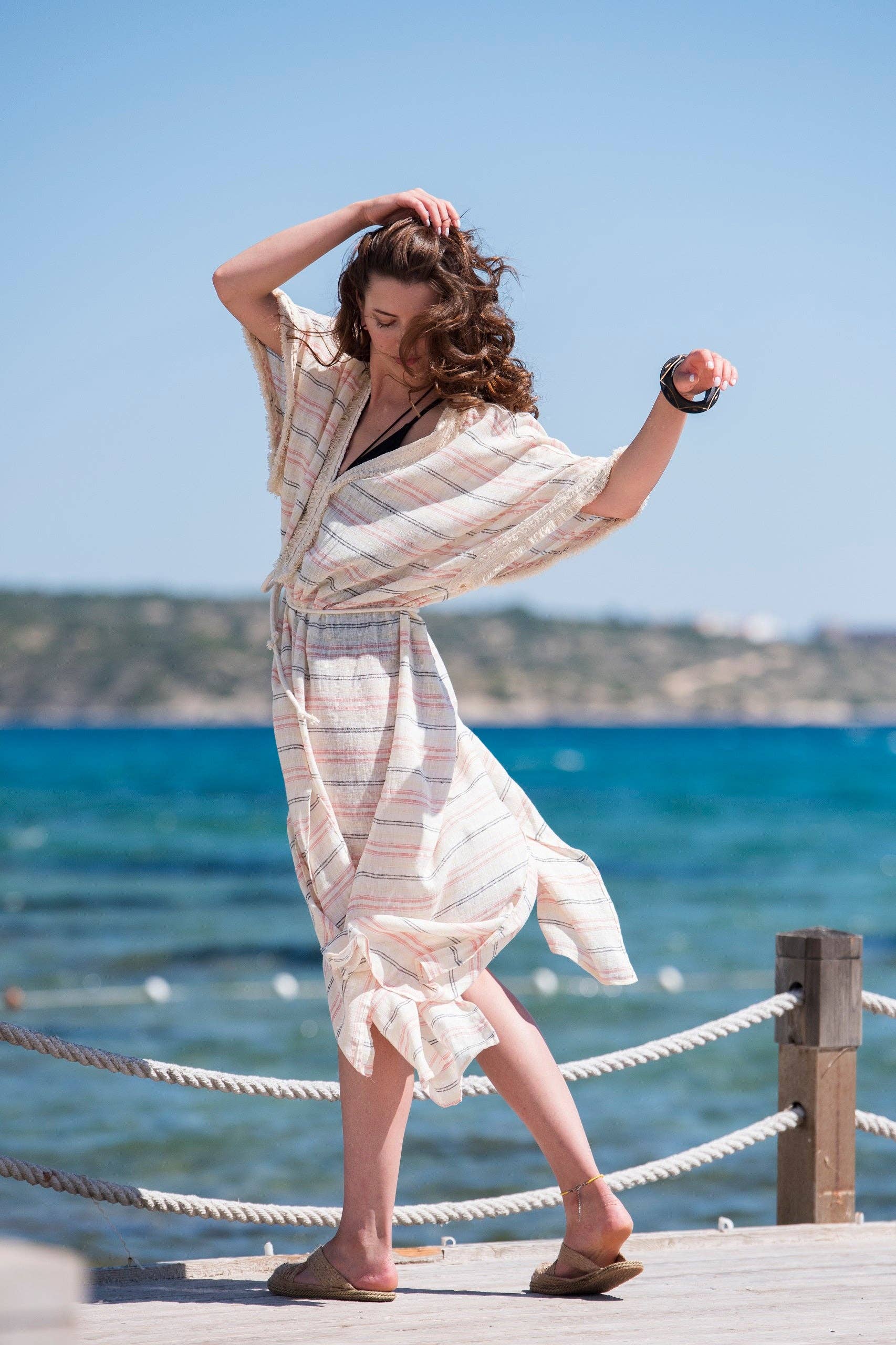 Laluzza S.L. – Großhandel Kaftan – Damen – Fließender Leinen-Kaftan13