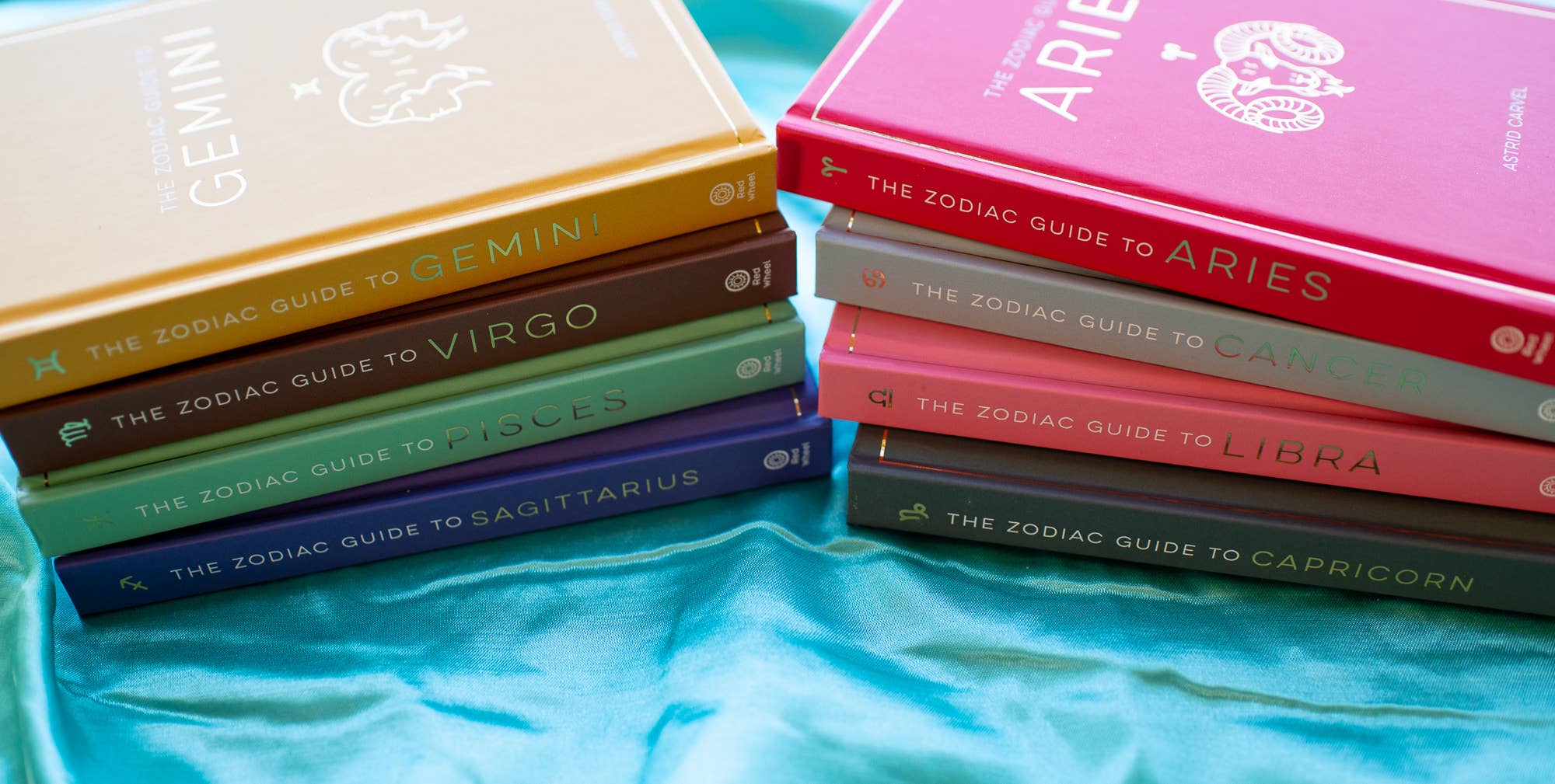 Red Wheel/Weiser LLC - Wholesale Body, Mind & Spirit - The Zodiac Guide to Gemini - Hardcover Astrology Gift7