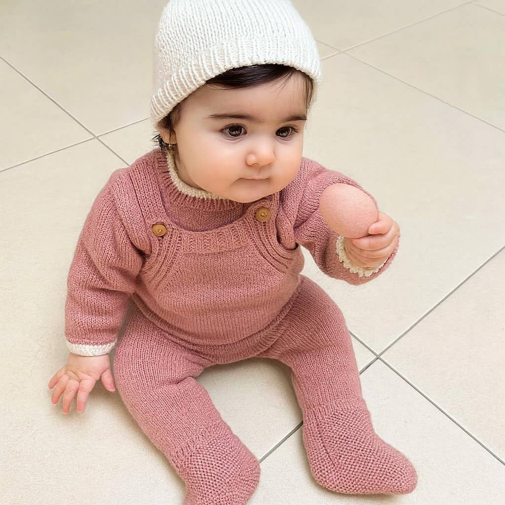 Cotton Socks - Vendita all'ingrosso Completino - Neonati - 2025.1 Salopette + maglione in maglia 100% acrilico7