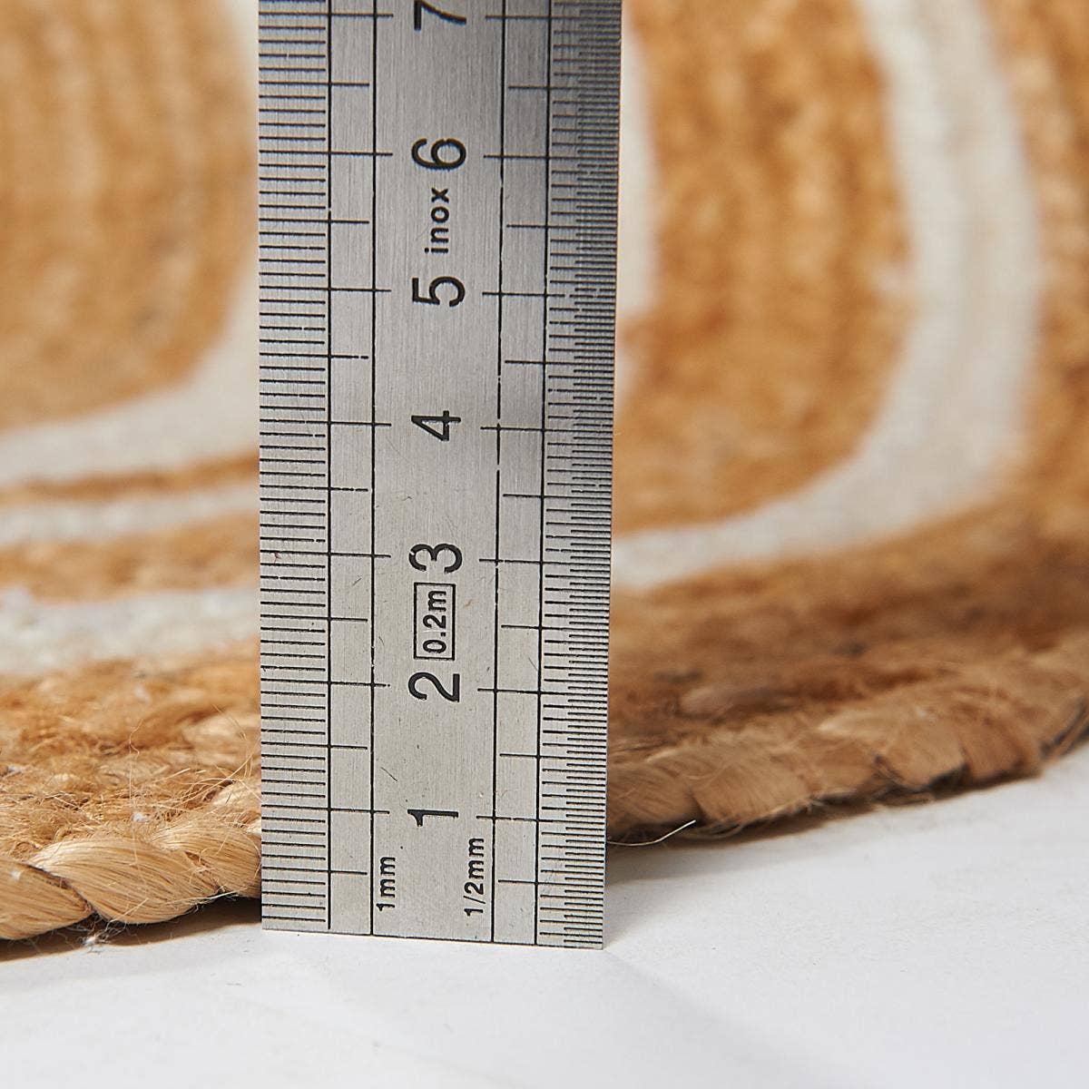 O&Ko – Tapete almofadado por atacado – Tapete Redondo de Algodão Bege Sunny Line 80x80 cm Feito à Mão3