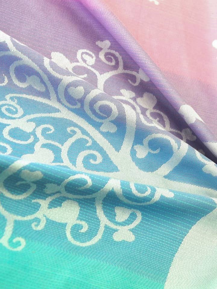 porte-bébé wrapStar Marie in Wonderland for wholesale by KOKADI