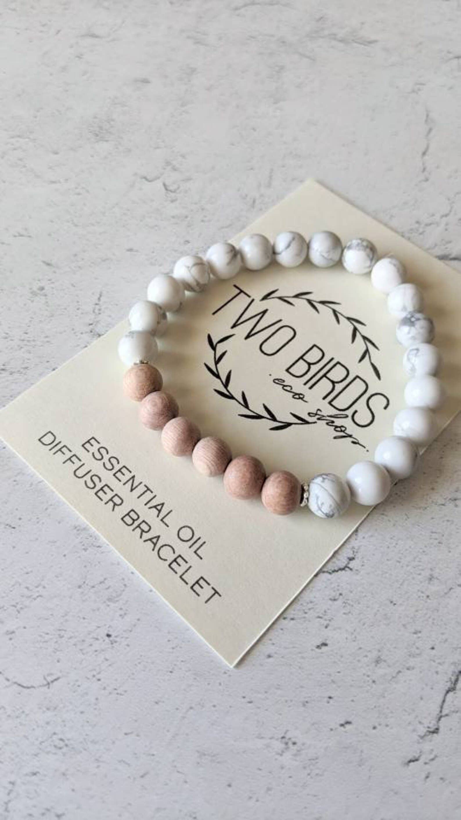 Two Birds Eco Shop - Vendita all'ingrosso Bracciale per aromaterapia - Bracciale diffusore in marmo howlite e palissandro1
