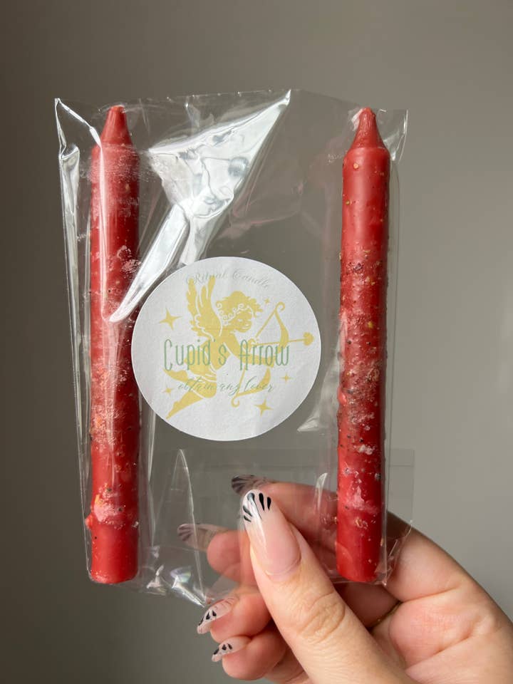 Cupid's Arrow Ritual Candle for wholesale by Sapphire & Sage