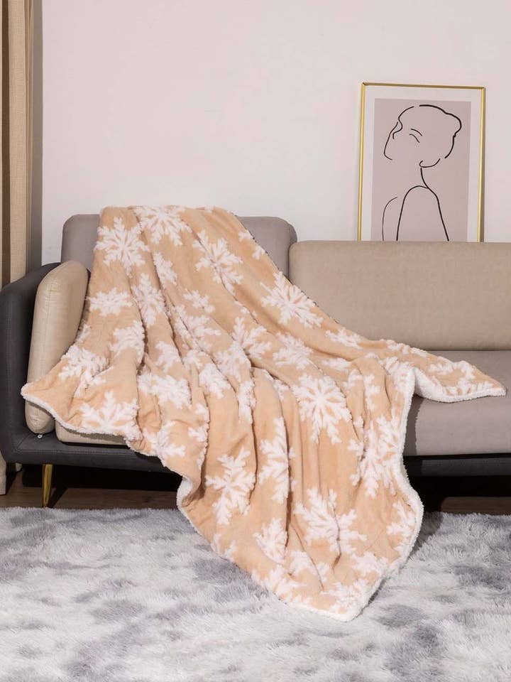 Christmas Fluffy Soft Snowflake Throw Blanket DP25E580 for wholesale by Dipped Shop