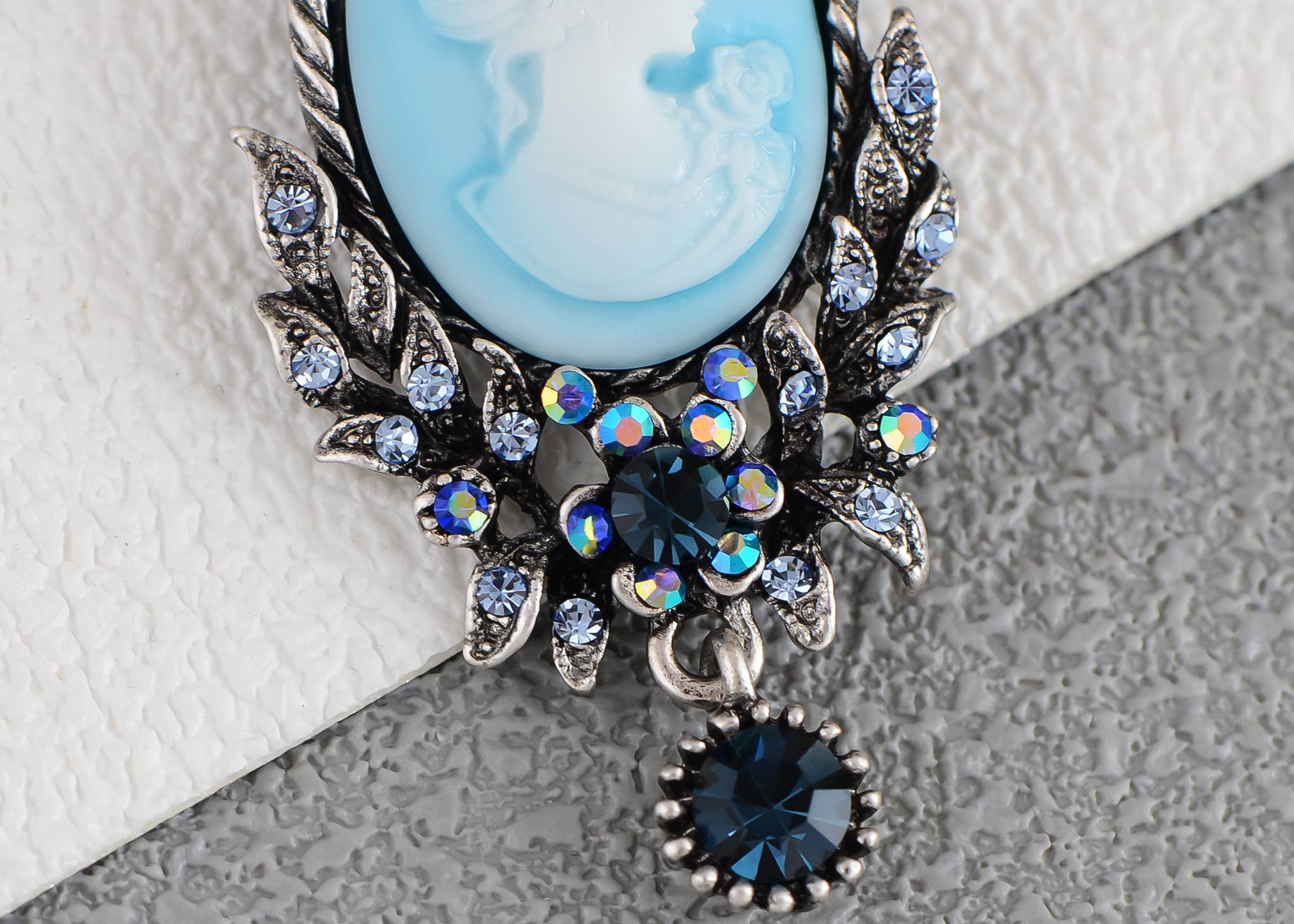 AK Brand - Wholesale Brooch - Vintage Victorian Cameo Brooch Maiden Flower Ribbon Bow60