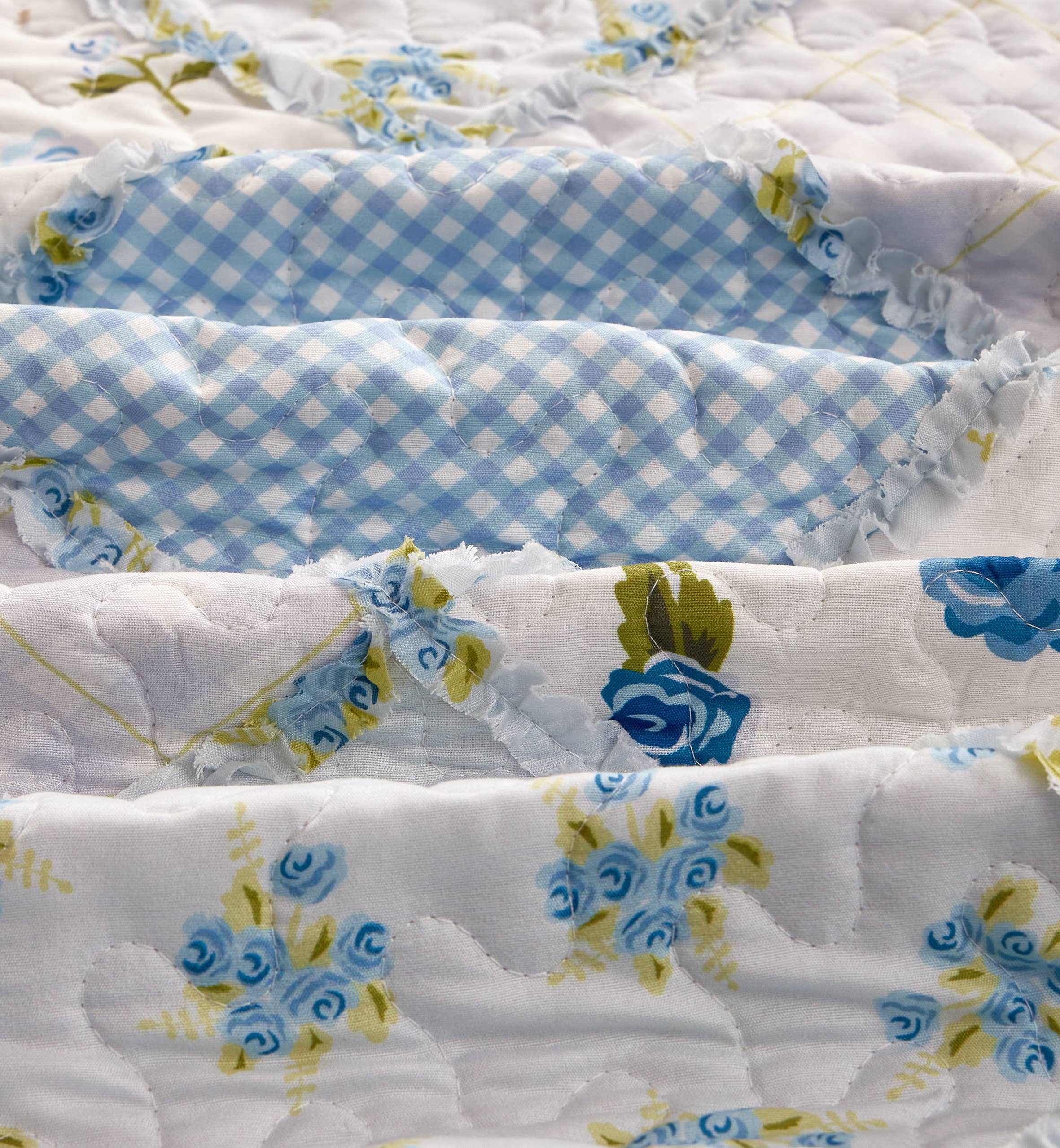 Duke Imports - Wholesale Bedding Set - "Garden of Blues" Designer Microfiber Quilt Set4